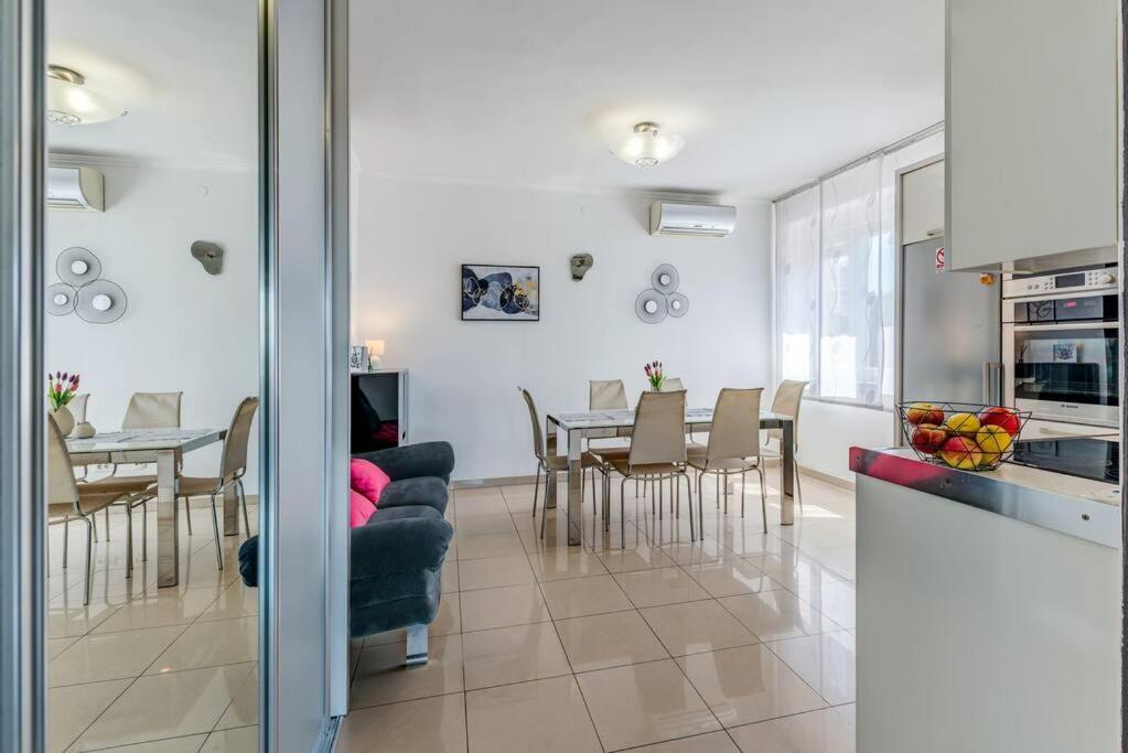 Apartman Seaview In Centre Split